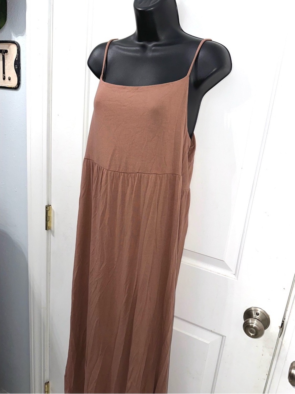 Old Navy Fit & Flare Midi Sundress in the color Rare Earth, size Large - Picture 3 of 6